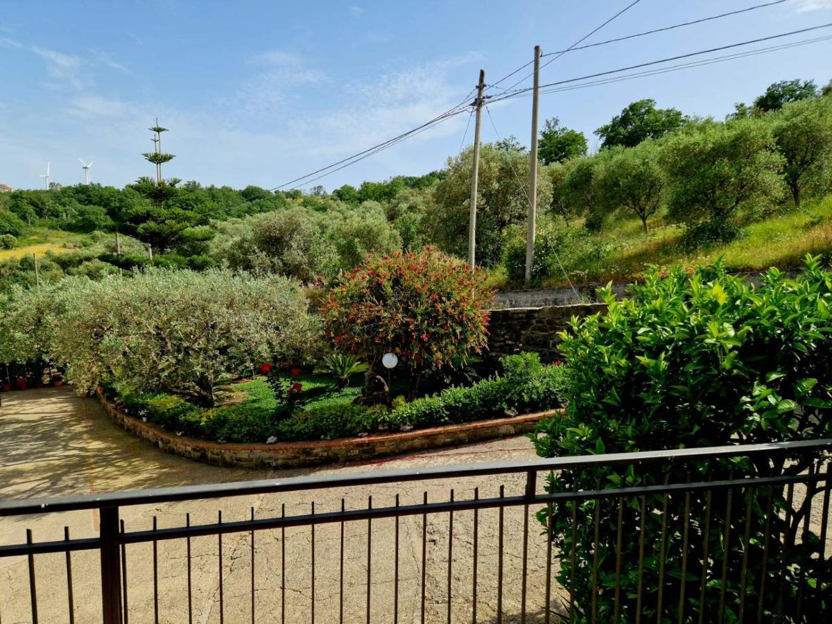 Altavilla Silentina Pietra Del Colle Agriturismo المظهر الخارجي الصورة